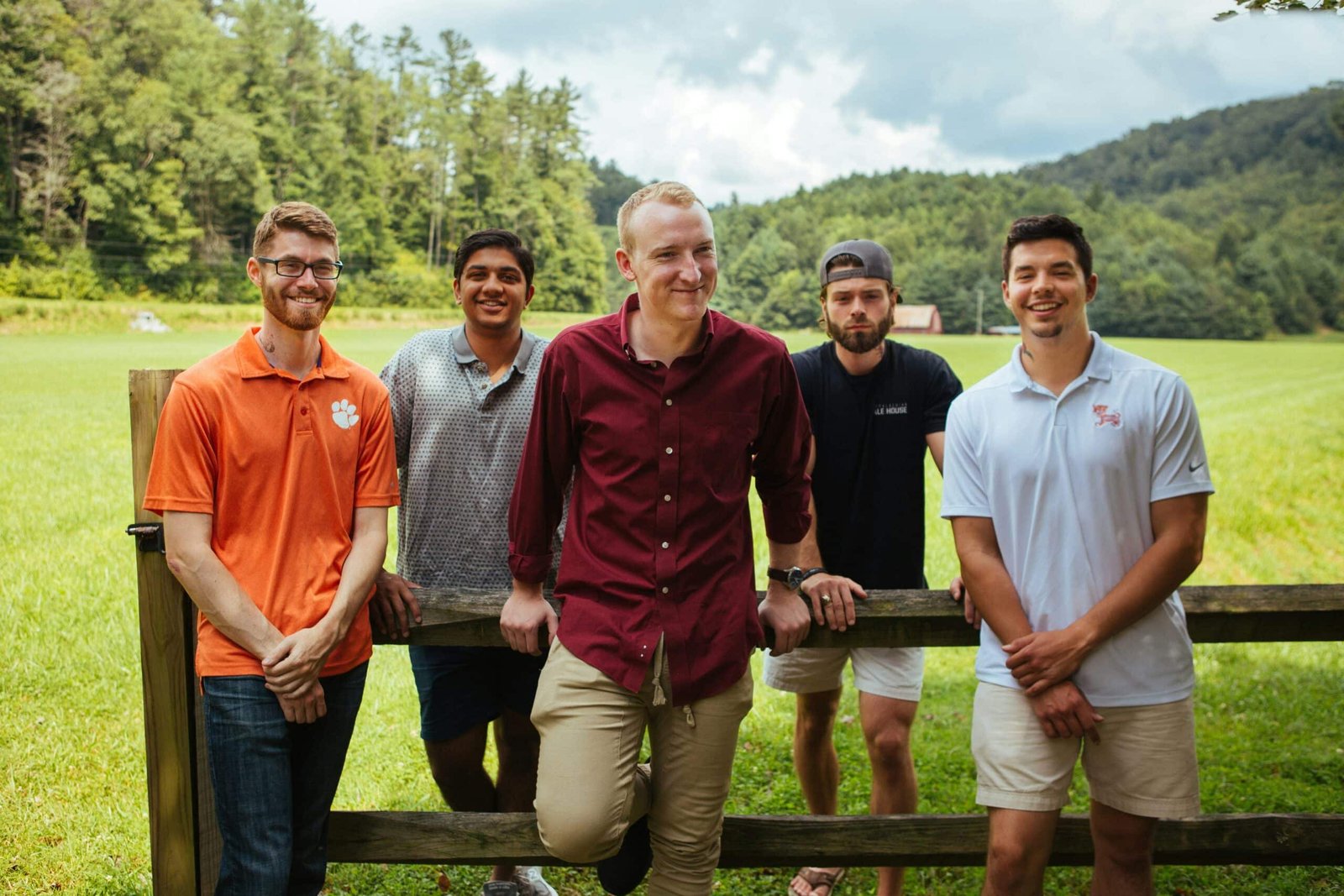 emily-barnes-y-NpwCE-2HM-unsplash Men's rehab group on a field trip